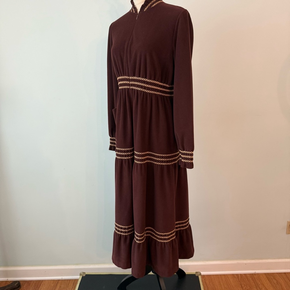 Vintage Vassarette Prairie Nightgown Brown w/ Gold Trim – 1970s - Picture 7 of 12